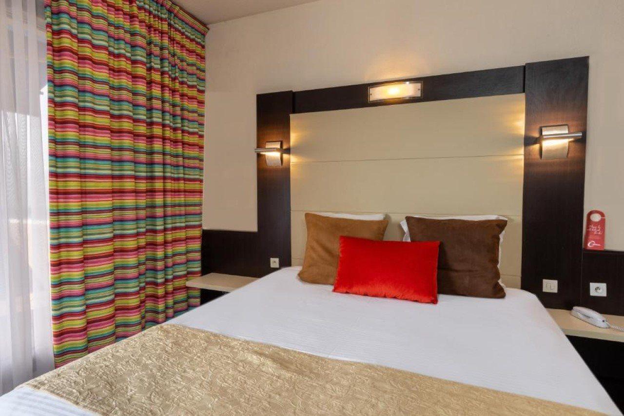 The Originals City, Hotel Galaxie, Nice Aeroport Saint-Laurent-du-Var Bagian luar foto