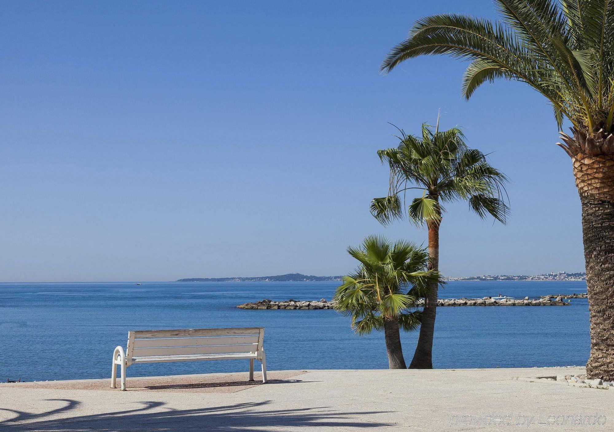 The Originals City, Hotel Galaxie, Nice Aeroport Saint-Laurent-du-Var Bagian luar foto